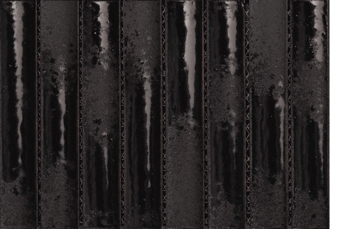 L-Deep Black